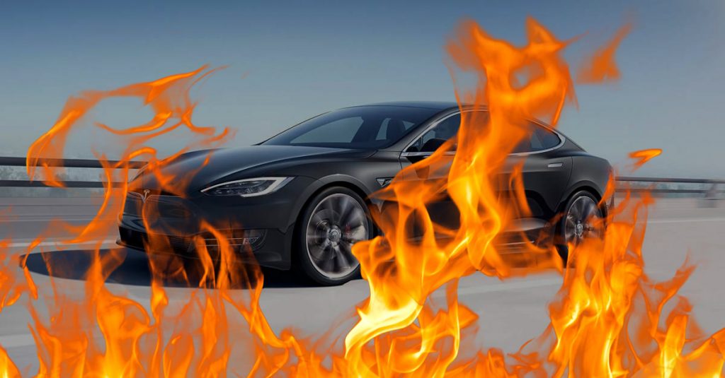 Tesla pegando fogo